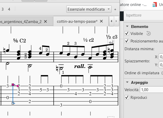 La segnalazione di + corde nelbarrè è fatta con il simbolo dl'arpeggio, devitalizzato